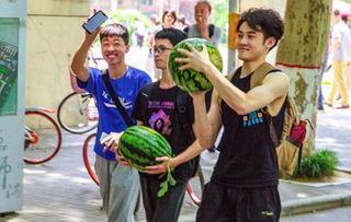 兰州 高校 吃瓜,校园生活新视角