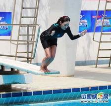 跳水明星透明泳装