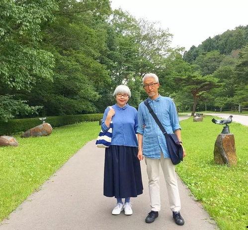 老夫妻网红,携手演绎夕阳下的甜蜜人生